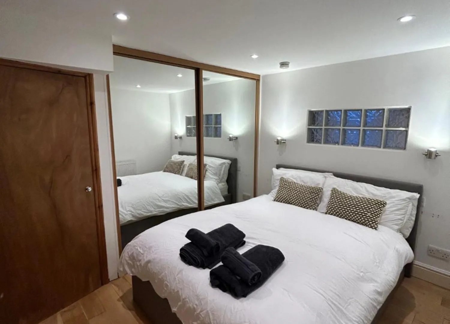Garden Square Central 2 Bed & Sea-View Apartment Brighton United Kingdom